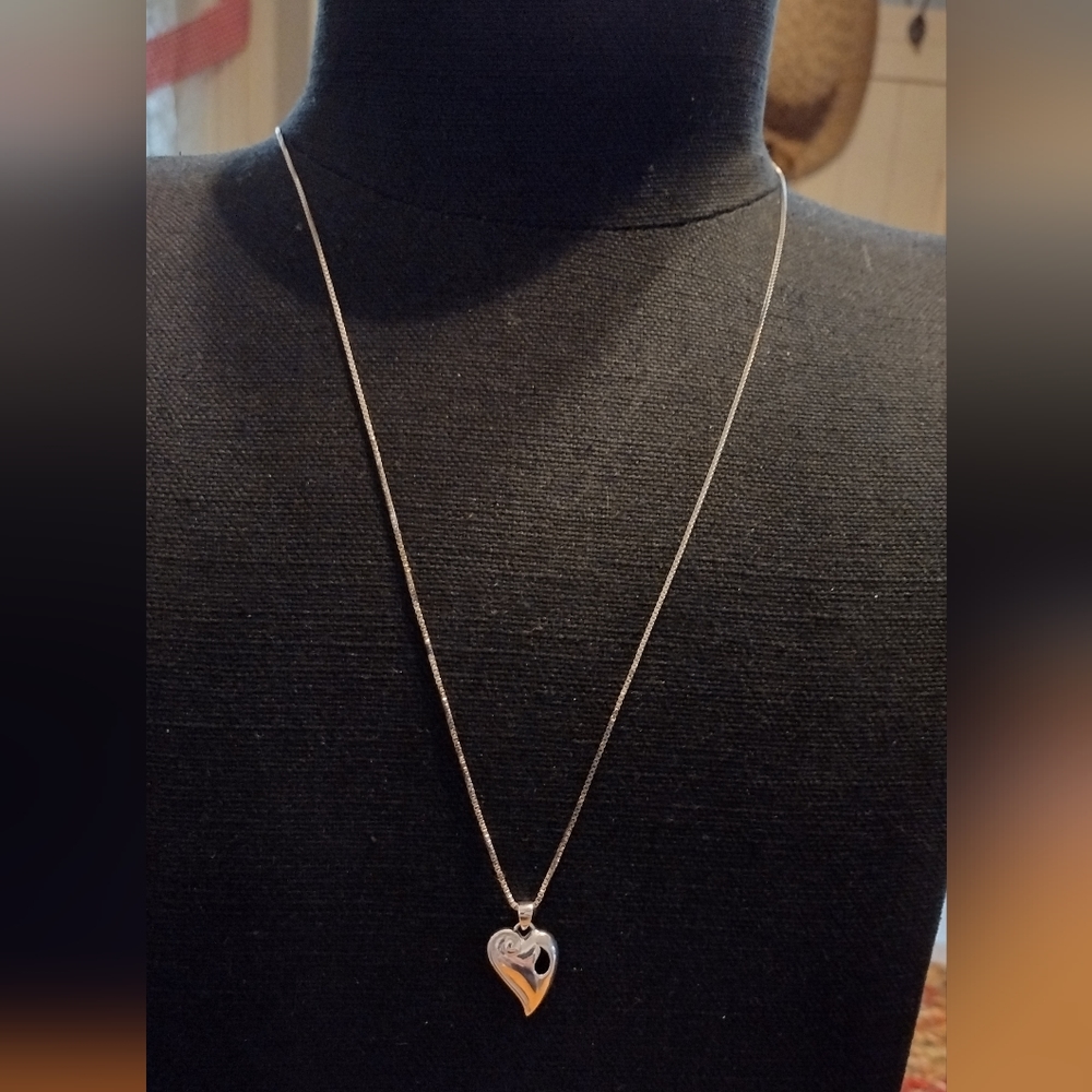 Solid Sterling Silver Designer Heart Necklace - image 5